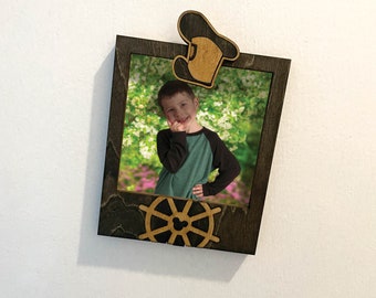 Cornice portafoto magnetica in legno Steamboat Willie - Decorazione ispirata alla Disney realizzata a mano