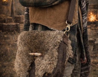 Waxed Canvas Arthur Morgan Satchel, Fur Flap, Bushcraft Haversack- Cowboys and Mountain Man