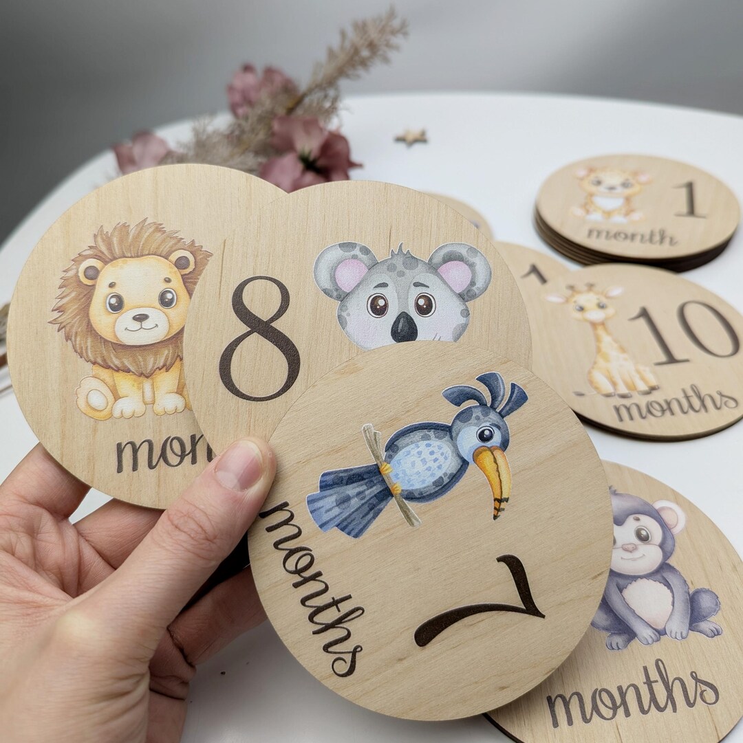 Cute Safari Animals Milestone Cards Monthly Baby Growth Disks Wooden ...