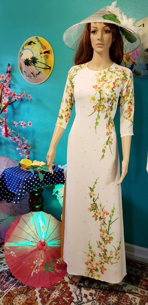 Vietnamese dress  M