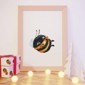 Hummel Poster Sprung in Schwimmflügel Kinderzimmer Poster | Aquarell Kunstdruck Tierposter Geschenk   Kinderzimmer Sommer