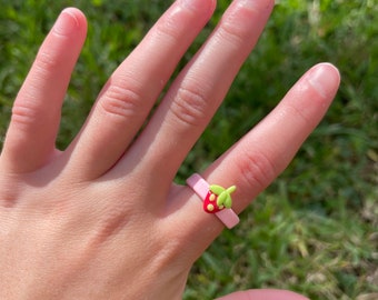 Clay strawberry ring