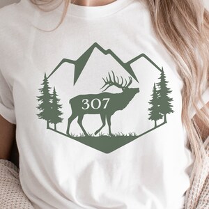 Cadeau du Wyoming, art mural montagne, décoration du Wyoming, chemise du Wyoming, PNG, cadeau de chasseur d'élans, Wyoming SVG, plein air POD, conceptions de souvenirs du Wyoming, chasse au wapiti