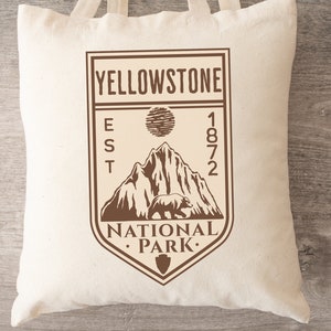 Cadeau du parc national de Yellowstone, art mural grizzly, sticker du Wyoming de Yellowstone, décoration du parc national, écusson du parc national de Yellowstone, Wyoming SVG