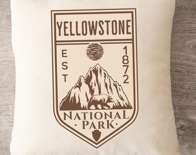 Yellowstone National Park Gift Grizzly Wall Art Yellowstone Wyoming Decal National Park Decor Yellowstone National Park Patch Wyoming SVG