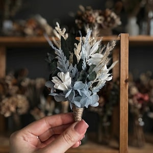 Boho Rustic Blue boutonniere, Blue Wedding Boutonnieres, Dusty blue boutonniere wedding, Dried flower boutonniere, Rustic dried wildflowers