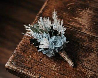 Boho Rustic Blue boutonniere, Blue Wedding Boutonnieres, Dusty blue boutonniere wedding, Dried flower boutonniere, Rustic dried wildflowers
