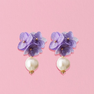 Hydrangea Pearl Stud Earrings, Real Flower Hydrangea Earrings, Mother of Pearl Flower Earrings, Wedding Flower Earrings Gift, Dry Flower