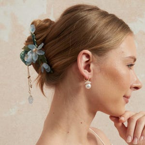 Celestial Blue Floral Hair Claw, Handmade blue Flower Hair Clips, Romantic Wedding Gifts, unique gift for her hair accessory