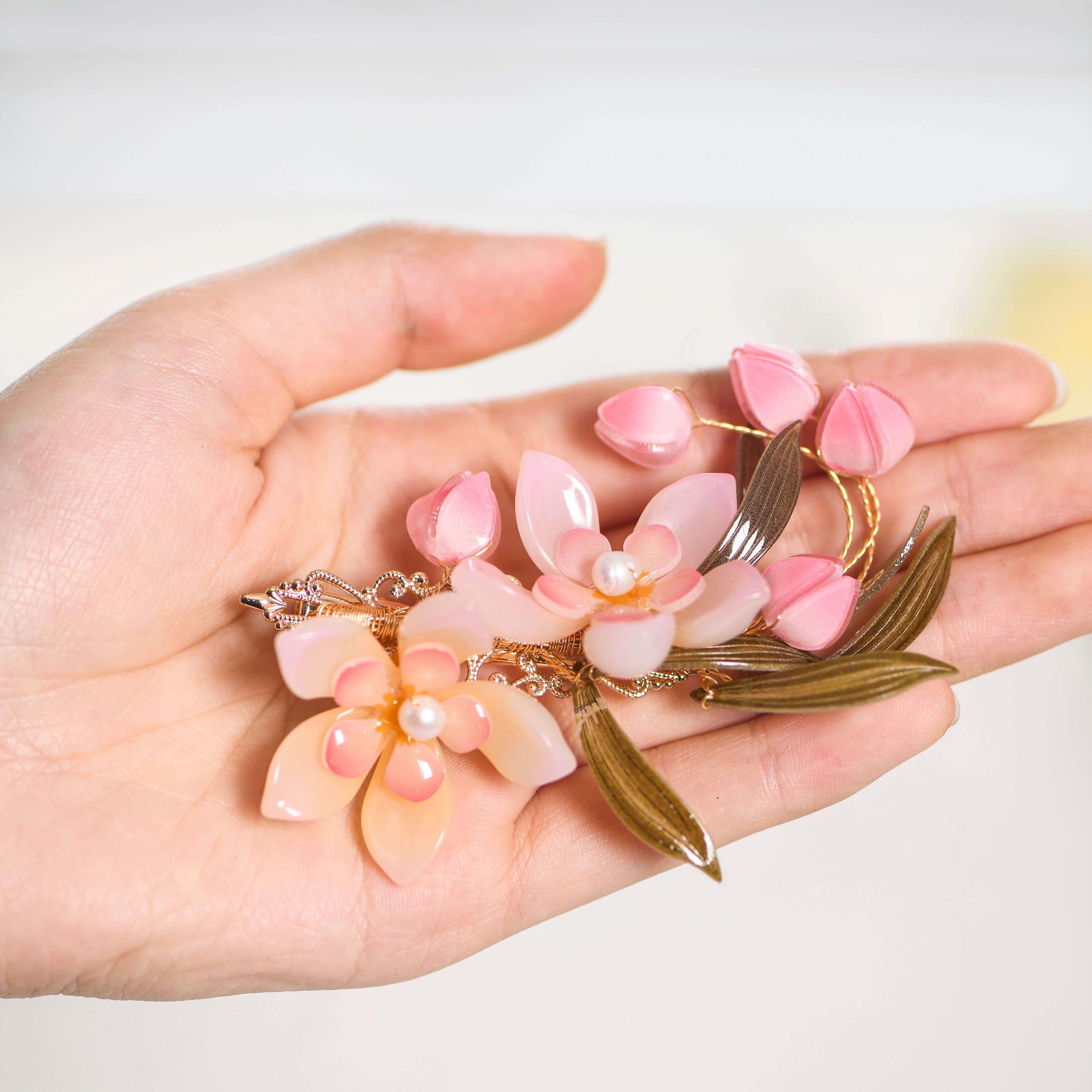 ❤️限定1点❤️ PEACH/ORANGE ❤️フラワーヘアクリップ【Lサイズ】フラ ❤️限定1点❤️ PEACH/ORANGE ❤️フラワーヘアクリップ【L