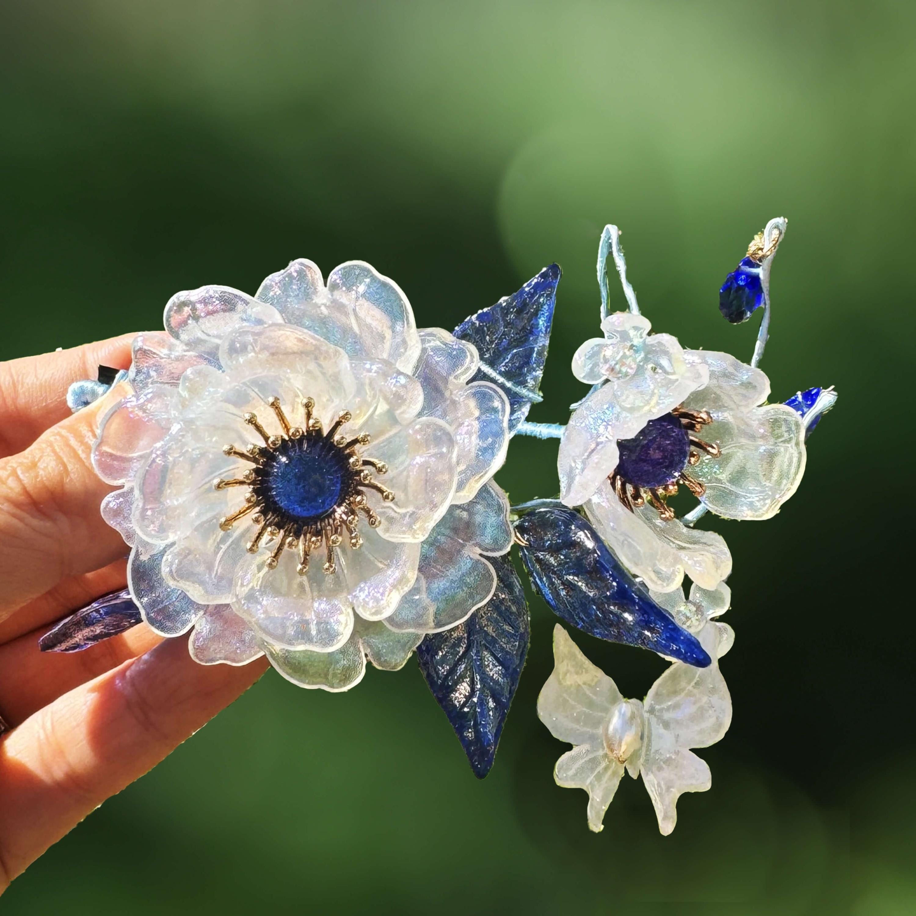 Sourpuss Haarspange Mit Glitzernder Rose | Blau, Ca. 10 Cm, Krokodil-Klemme Für Feines Haar