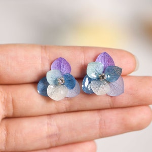 4-Shade Blue Hydrangea Flowers Stud Earrings, Real Hydrangea Flower Studs, Dry Flower Earrings, lightweight daily wear, birth flower jewelry