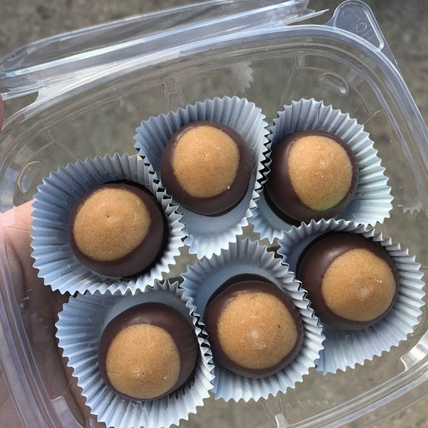 Keto Peanut Butter Buckeyes 1g Net Carb - sugar free, gluten free, low carb, diet, diabetic friendly, chocolates, peanut butter, candy