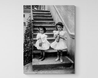 Old photo, 1920, children, Vendée France, costume disguise, black and white poster