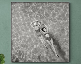 Photo ancienne, Toni Frissell, modèle femme bikini, maillot de bain, USA États-Unis 1948, poster noir et blanc vintage