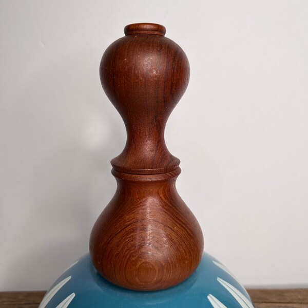 Vintage Dansk Designs Teak Peppermill, Hourglass Tall Ribbed by Jens Quistgaard, Denmark, Salt and Pepper, Vintage Kitchen