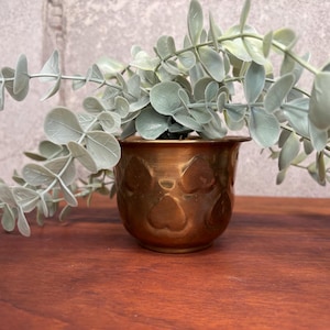 Vintage Small Brass Heart Flower Pot, Boho Decor, Indoor Garden, Plant Lover, Brass Decor, Boho Brass Planter