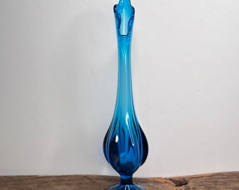 Vintage Blue Viking Six Petal Vase 10.5” Mcm Vase, Blue Vase, Blue Glass, Mid Century Decor