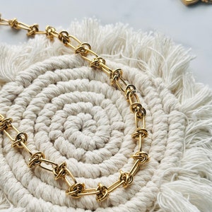 Chunky Knot Chain Necklace, 18k Gold Plated Chunky Necklace, Thick Chain Necklace, Gold Link Chain Necklace, Trendy Celebrity Fav Necklace