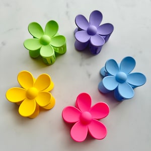 Daisy Flower Hair Clip, Bright Color Flower Hair Claw, Summer Flower Hair Claw Clip, Medium Floral Hair Claw, Celebrity Favorite Hair Claws