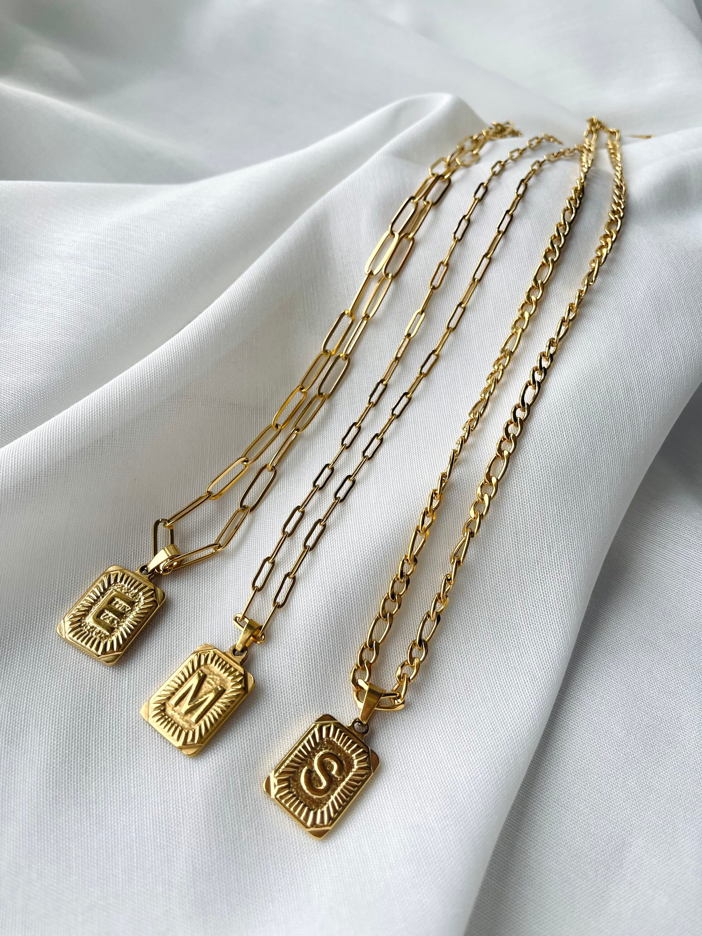 18K Gold Stainless Steel Initial Letter Necklace Gold Plated Initial Letter Pendant Necklace Square Alphabet Rectangle Medallion Pendant