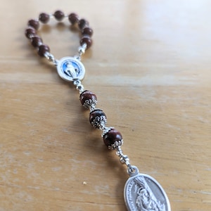 Chaplet of Mary Magdalene, Mary of Magdala, patron saint of women, converts to Christianity, people who enjoy contemplating God&#39;s mysteries