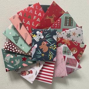 Christmas Themed Mini Envelopes | Blank Notecards | Colourful Mini Stationary Set | Assorted Xmas Mini Cards (10 pack)