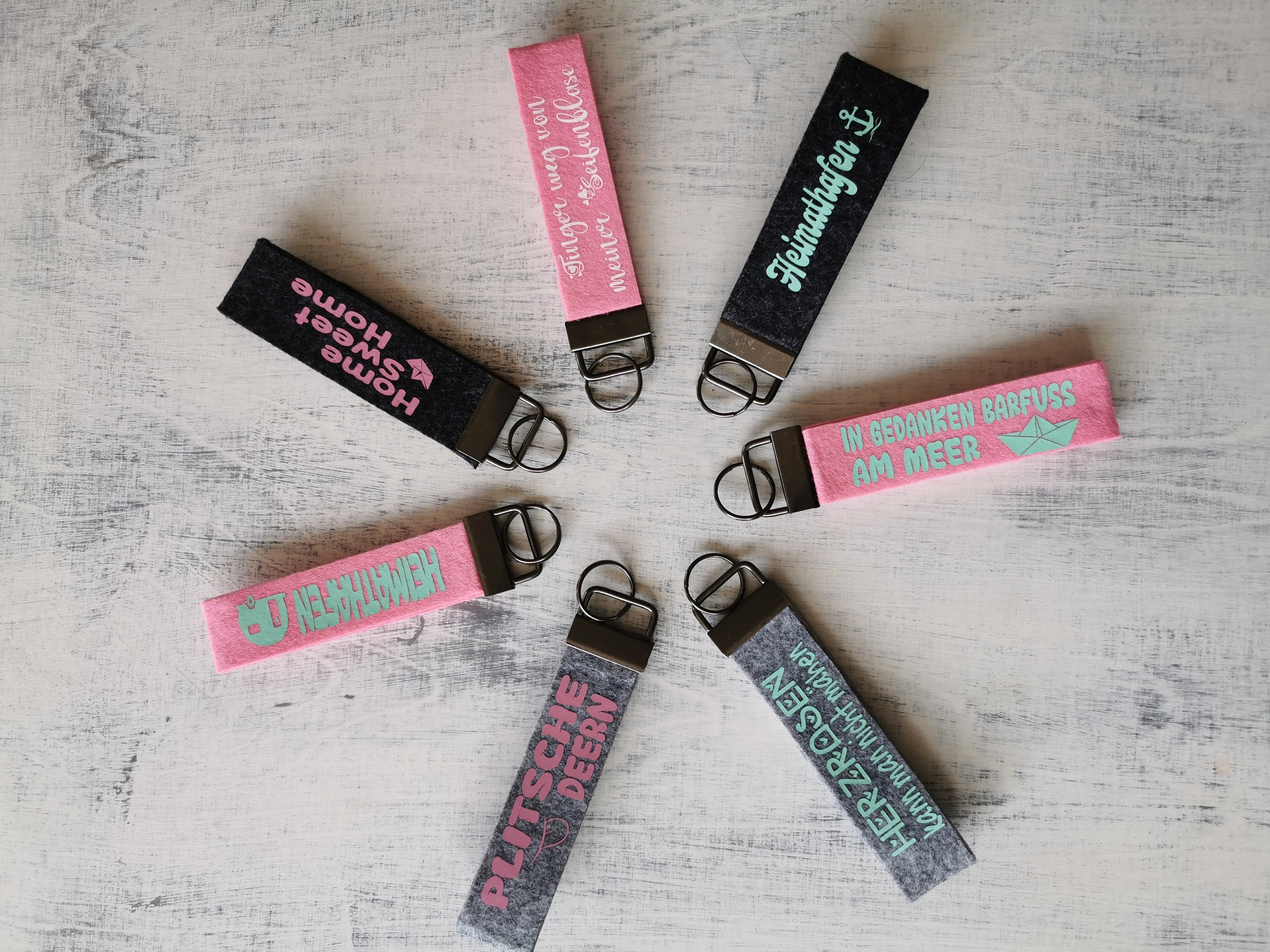 Key fob, Personalized key fob, Key fob with name, Felt key fob, toile…