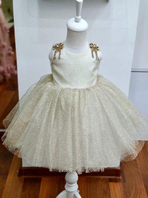 2t gold dress hotsell