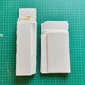 53 hojas de papel para acuarela Arches de 300 g/m², prensado en frío, tamaños y piezas surtidas, ideal para pequeños proyectos artísticos, marcapáginas, miniaturas y creación de tarjetas.