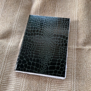A4, A5,A6 Artist Watercolour Sketchbook, 30 Khadi 100% Cotton Rag, 150gsm, 210gsm, 320gsm, Handmade Art Diary | Green Crocodile Skin Design.
