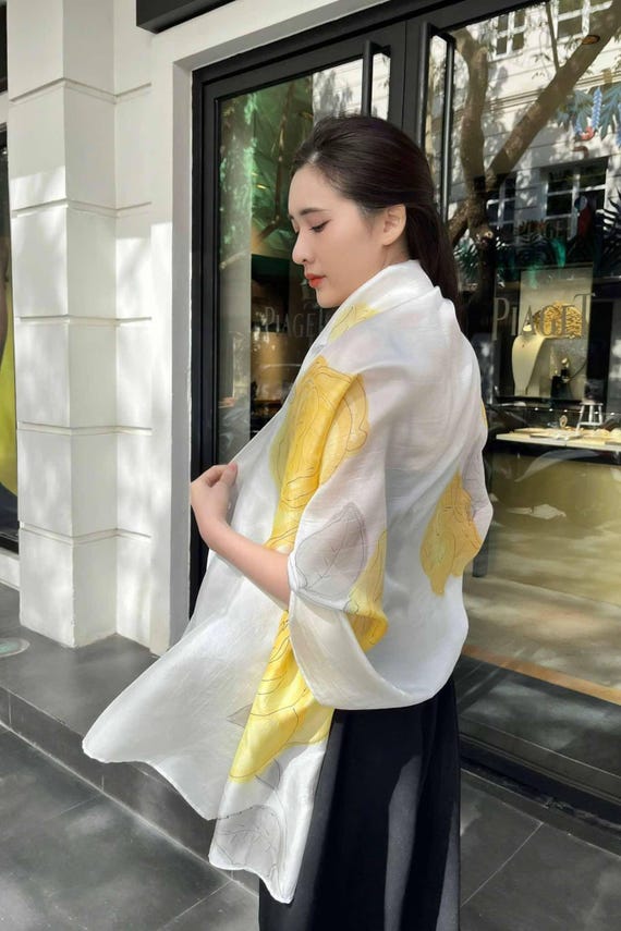 Sciarpa lunga in seta dipinta a mano, scialle in seta di gelso con