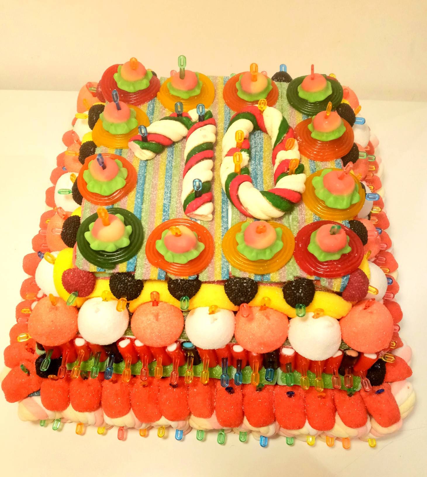 Polystyrène gâteau en bonbons Cars