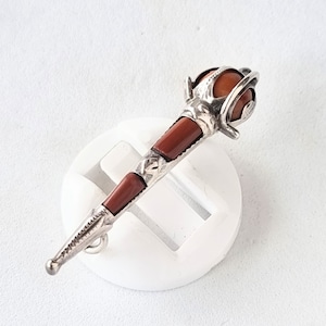 Scottish themed Sgian Dubh brooch, sterling silver, antique. KO/1256