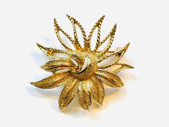 Vintage Jewelry Sarah Coventry "Demi-Flower" Sun … - image 2