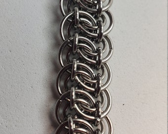 Garter weave chainmail bracelet