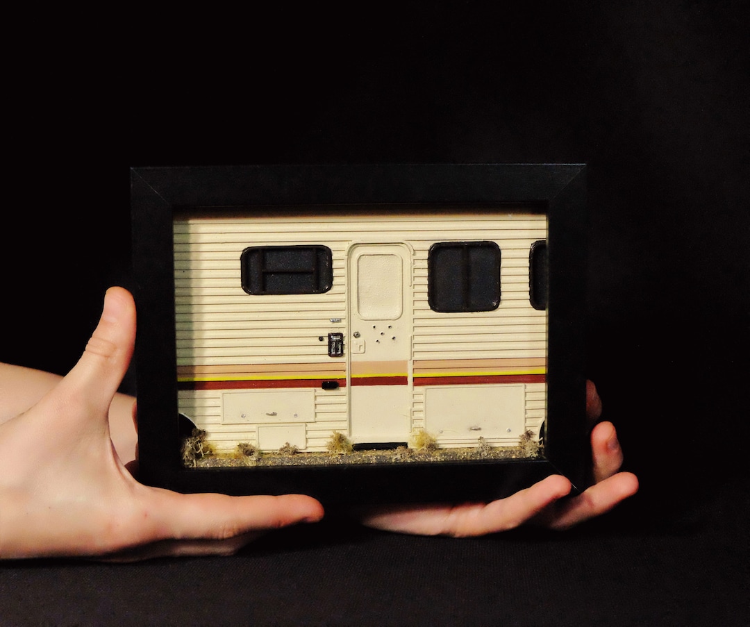 Breaking Bad Movie Series Replica Caravan L Movie Fan Diorama L Walter ...