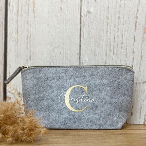 Personalized felt cosmetic bag Individual gifts with name and initial image 7