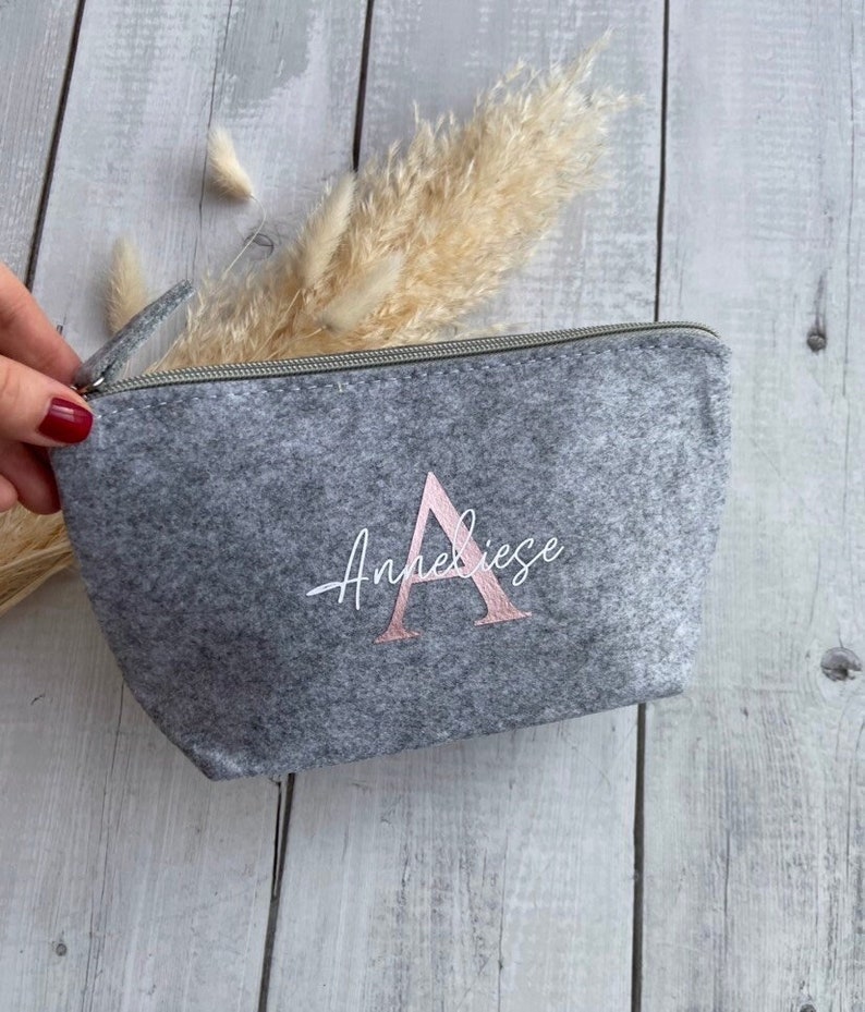 Personalized felt cosmetic bag Individual gifts with name and initial image 1