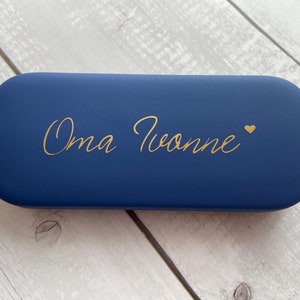 Brillenetui personalisiert mit Name oder Wunschwort Hartschale Geburtstag individuelle Geschenkidee Bild 9