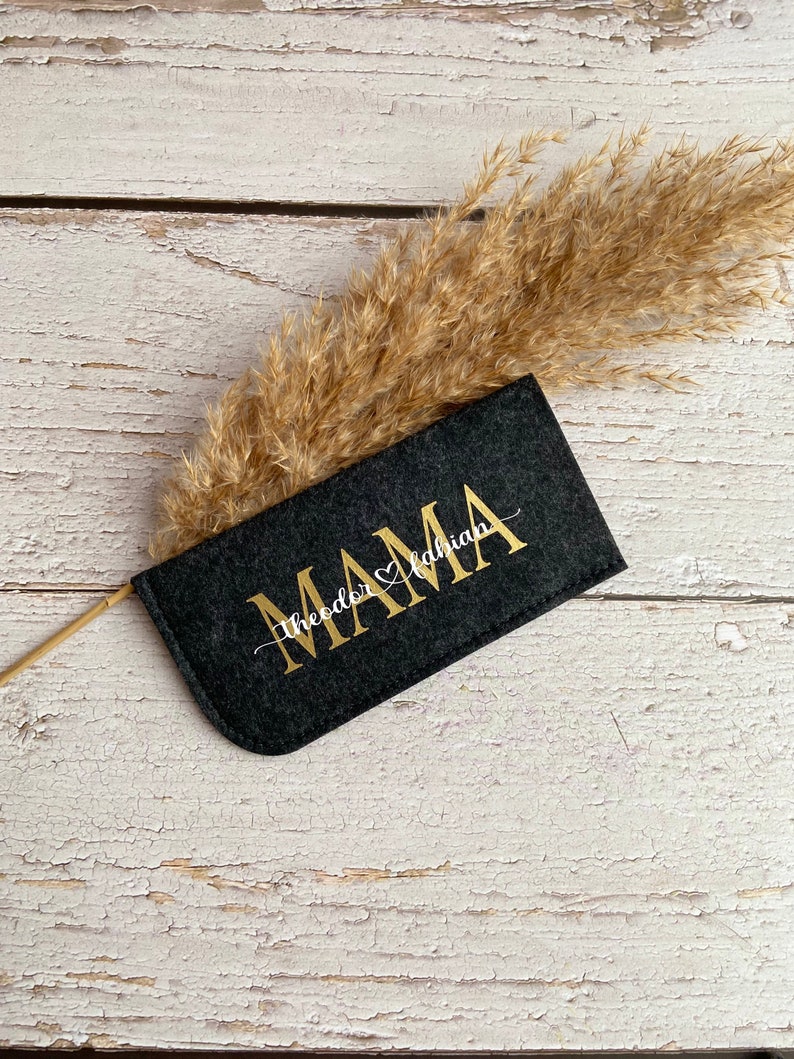 Personalisiertes Brillenetui aus Filz Muttertag Vatertag Mom Mama Oma Papa Opa Bild 9