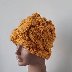 Chunky hat for woman / Knitted winter hat / Warm winter hat / Warm hats / Knitted hats / Yellow knitted hat / Ladies hat
