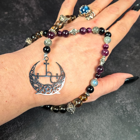 Lilith Wrist Rosary: Garnet, Obsidian, and Labradorite Rosary