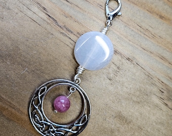 Agate Gemstone Keychain - Celtic Knot Key Ring - Crystal Zipper Pull