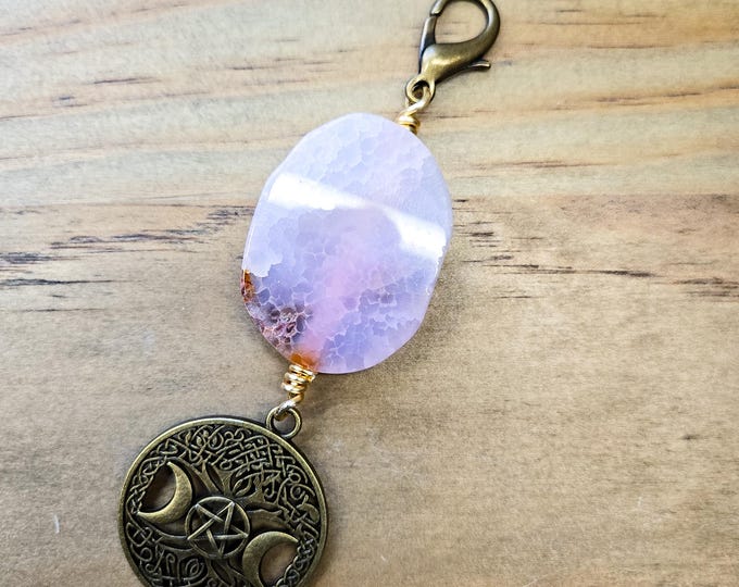 Agate Gemstone Keychain - Triple Moon Pentacle Key Ring - Crystal Zipper Pull