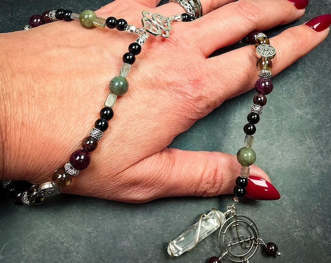 Lilith Wrist Rosary: Garnet, Obsidian, and Labradorite Rosary