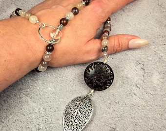 Violet Agate, Sandalwood & Clear Quartz Witch's Wrist Rosary