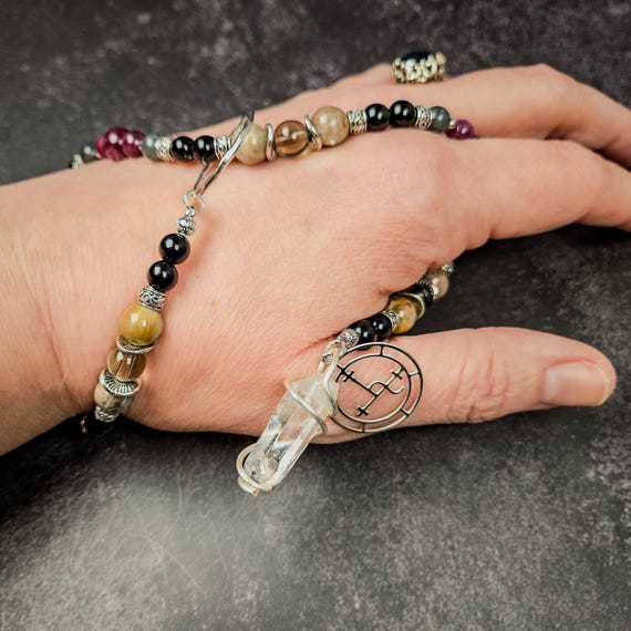 Lilith Wrist Rosary: Garnet, Obsidian, and Labradorite Rosary