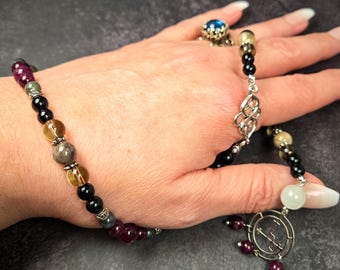 Lilith Wrist Rosary: Garnet, Obsidian, and Labradorite Rosary