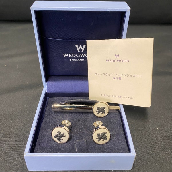 wedgwood tie pin
